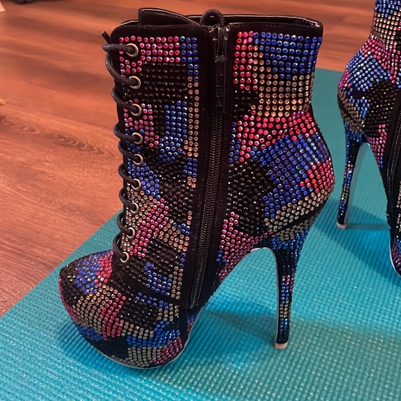 Bling bling high heel camo boots - Picture 5 of 7